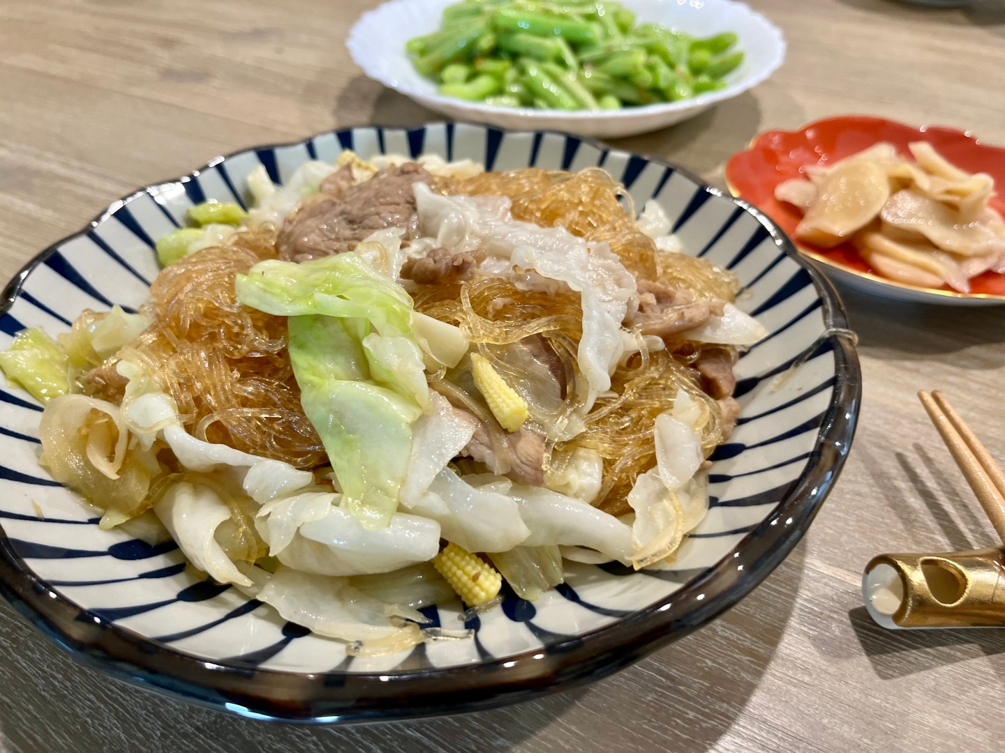 冬粉炒豬肉高麗菜