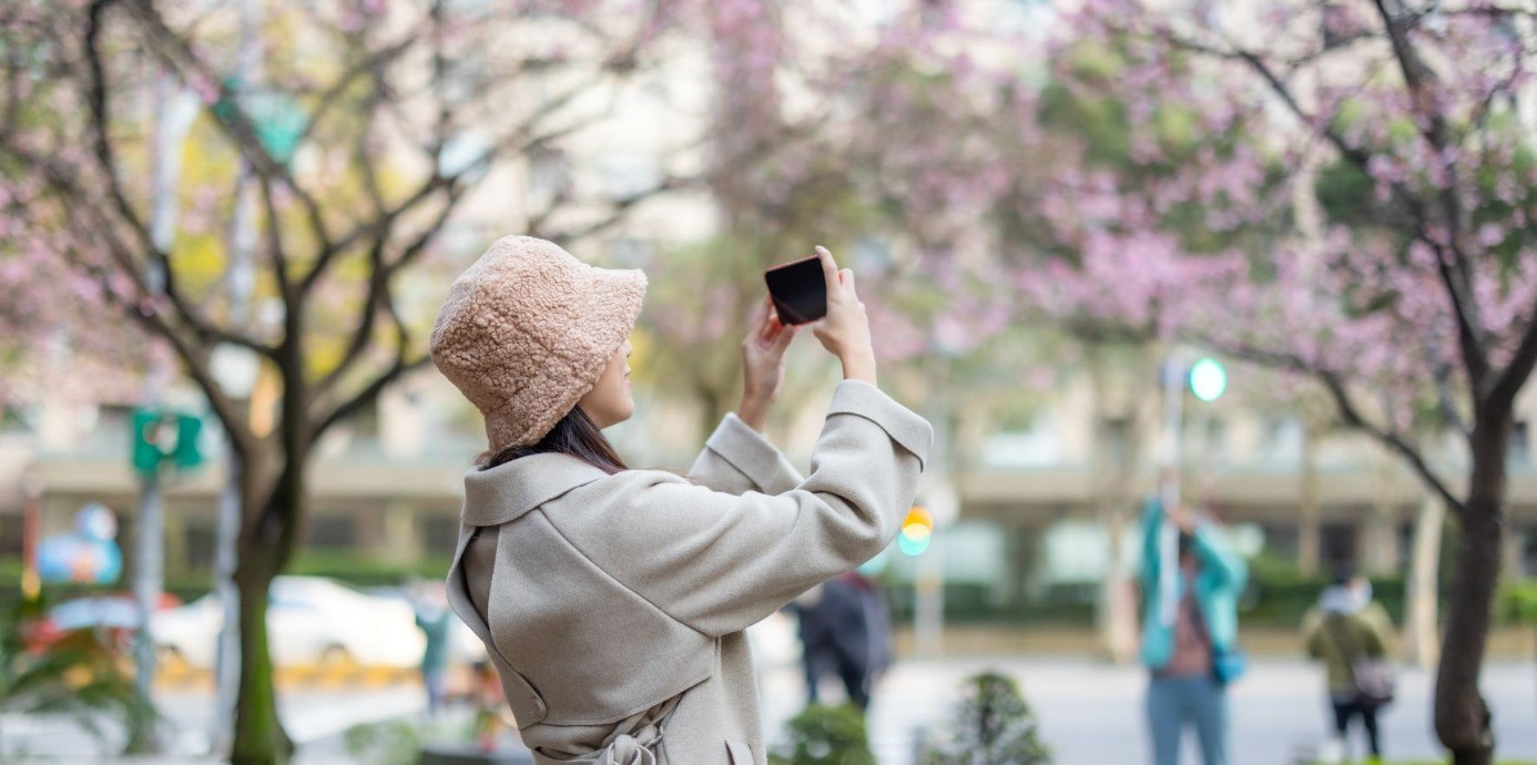 AI 神機加持！輕鬆拍出春日女神光采
